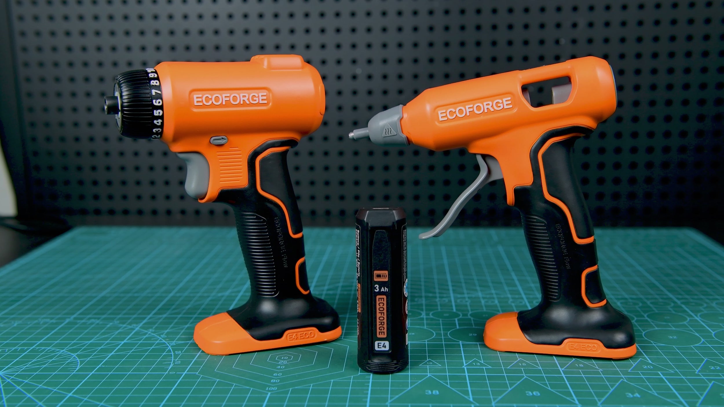 Overview showcase of the appearance and functions of the ecoforge E4 series battery, screwdriver, and hot glue gun.